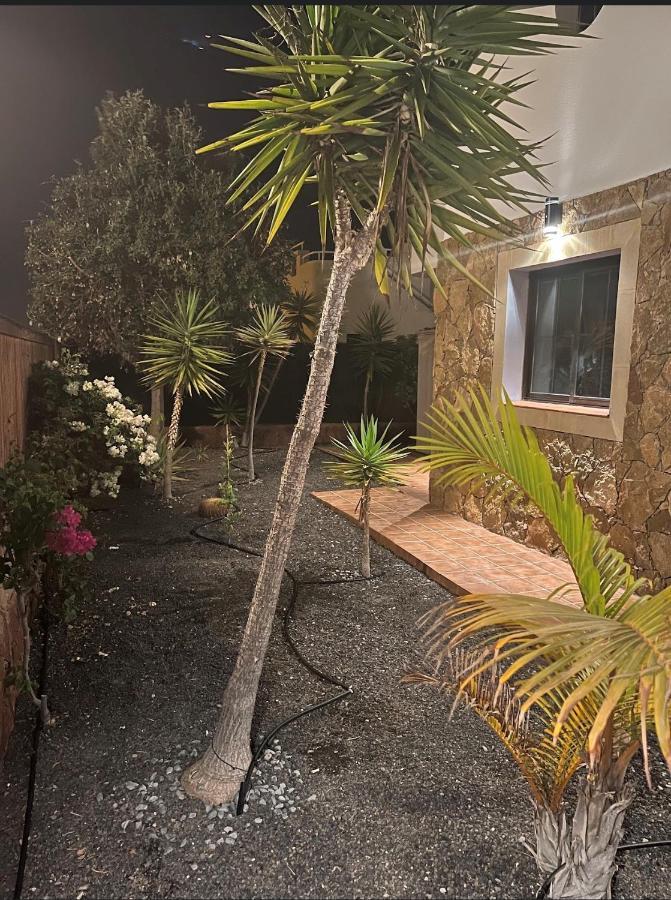 Villa Eva - New To The Market, Fully Refurbished Licensed Villa - Private Pool Caleta De Fuste Luaran gambar