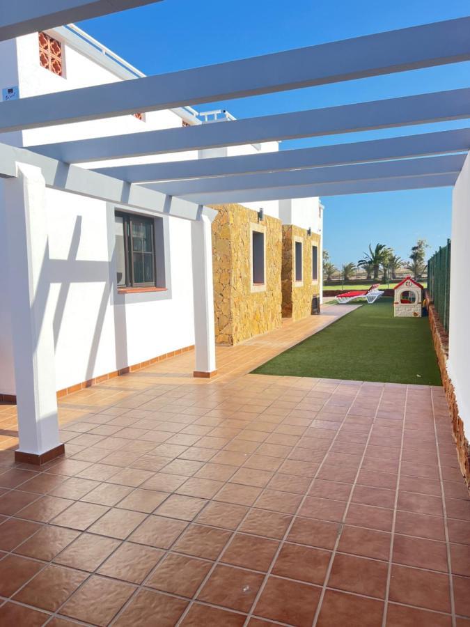 Villa Eva - New To The Market, Fully Refurbished Licensed Villa - Private Pool Caleta De Fuste Luaran gambar